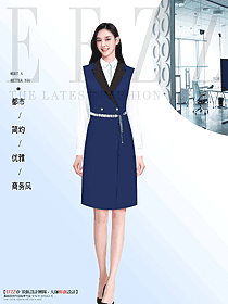 藍(lán)色長款馬甲的時尚搭配