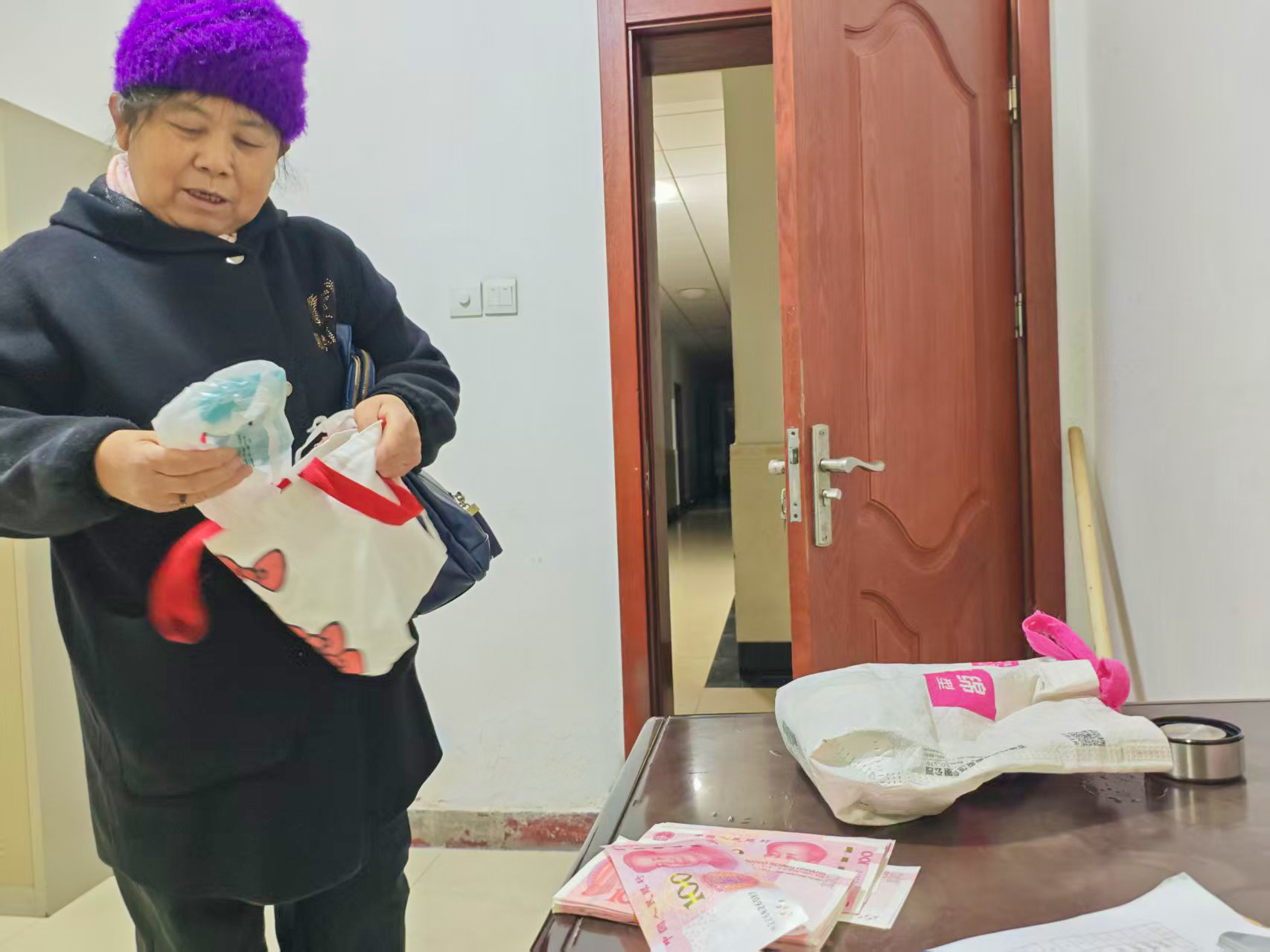 704ec9854d8b656fe2fc7aef161ac4c7